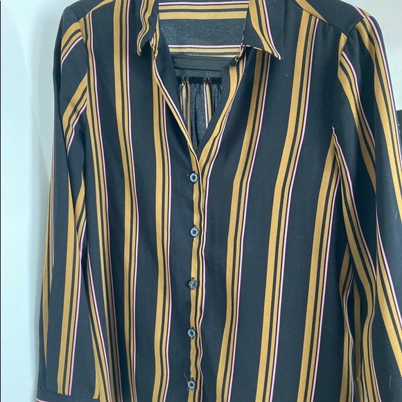 Dynamite blouse - Picture 2 of 3